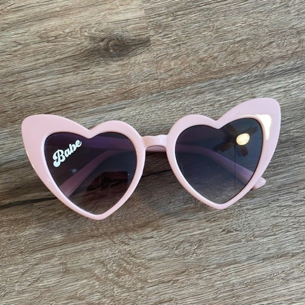 Handmade Pink Heart Shaped Babe Sunglasses - Picture 6 of 7